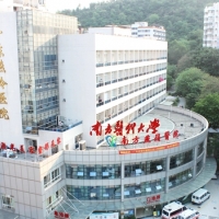 南方医科大学附属广州燕岭医院整形美容中心假体隆胸